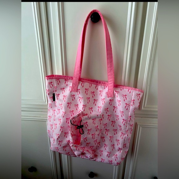 Handbags - NWOT Stanley Cup Bag